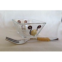 condiment dish with beaded serving